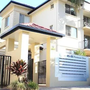 https://3-bedroom-central-surfers-paradise-apartment.queenslandhotels.net